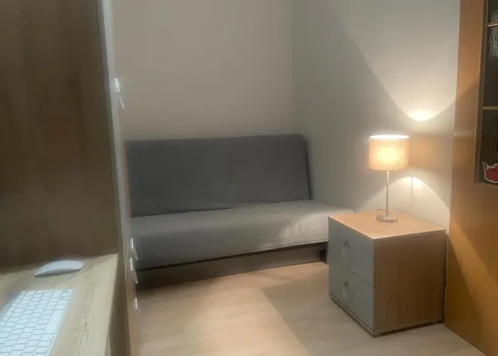 Nice Room, Комната, Pokoj Miedzy Airport Wro A Centrum