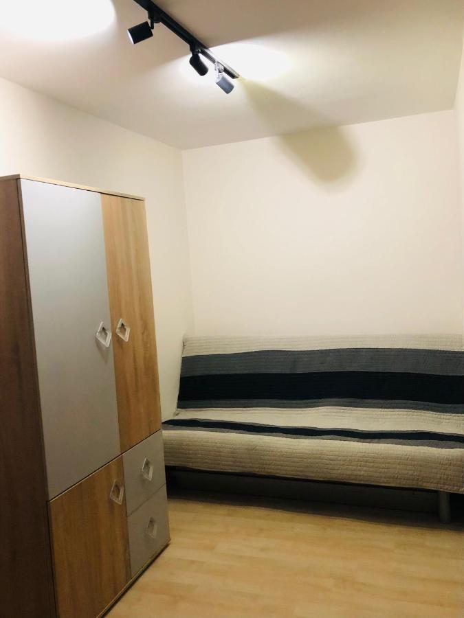 Apartmán Room, комната, Miedzy Airport Wro A Centrum Vratislav